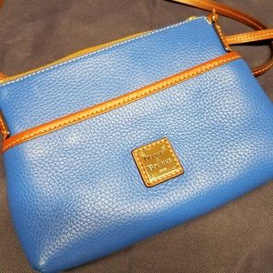 Dooney & Bourke cross-body Purse